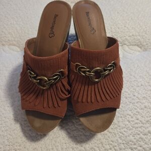 Baretraps Women's Pink/Brown Fringe Sandals